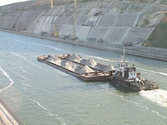 Trafic - record pe canalele navigabile